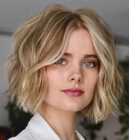 30 Trendy Ways to Style Curtain Bangs with Short Hair