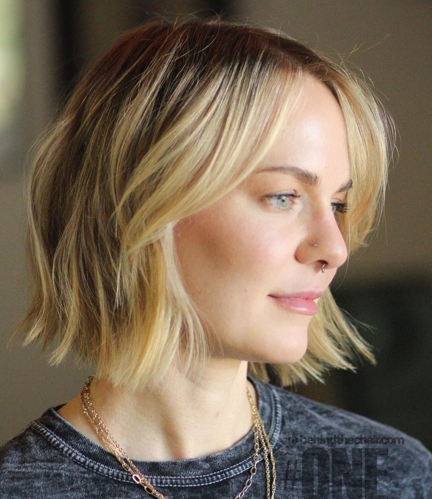 Blunt Bob for Thin Wavy Hair Charming Layered Bob with Highlights