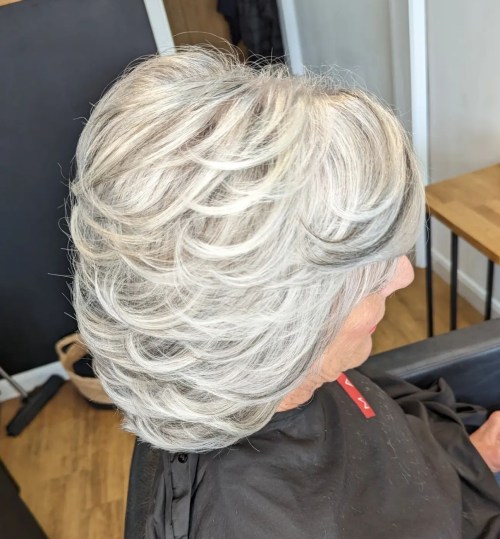 Voluminous Medium Cut with Swoopy Layers