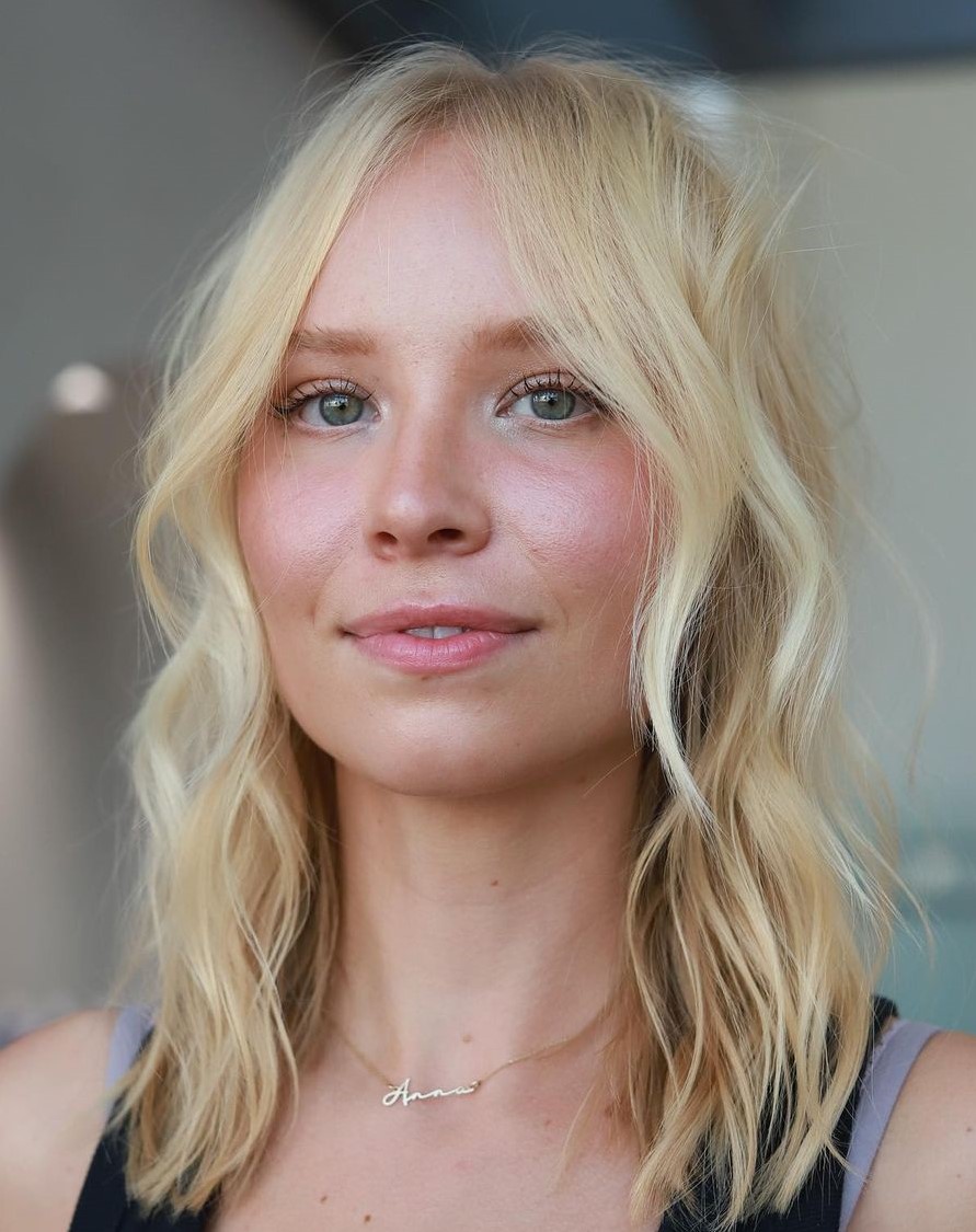 Mid-Length Curly Layered Hairstyle Loose Waves with Choppy Layers for Fine Hair