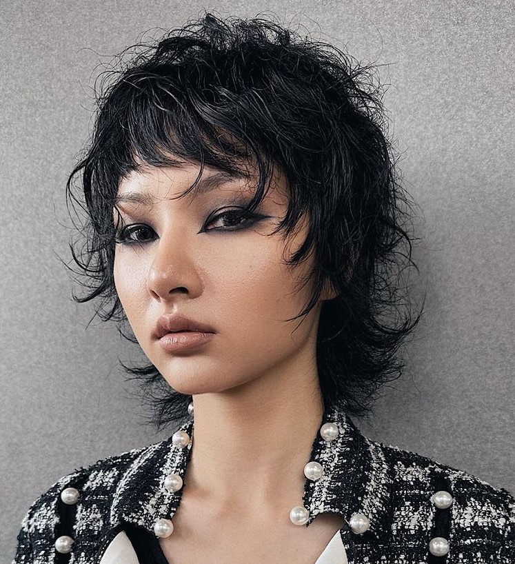 Sassy Feathered Wolf Mullet Shaggy Pixie Mullet with Wispy Layers