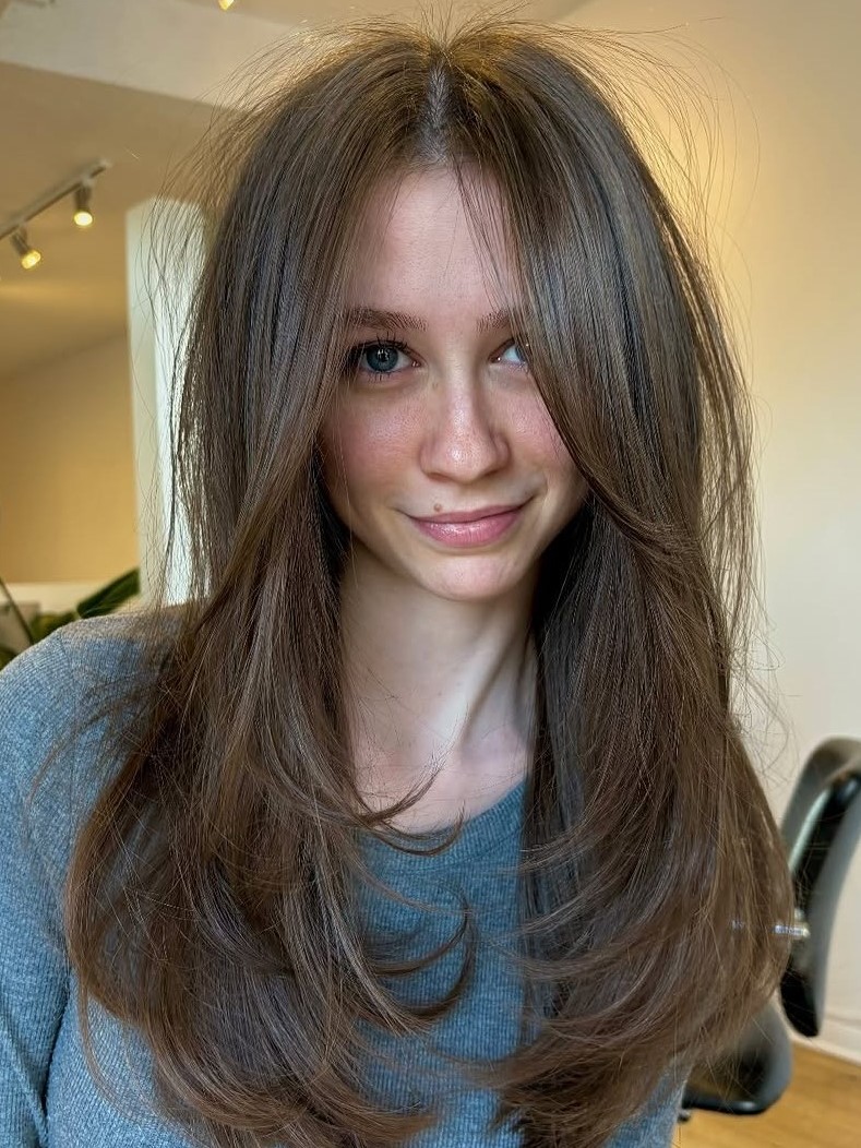 Airy Blowout Cut Long Feathered Haircut