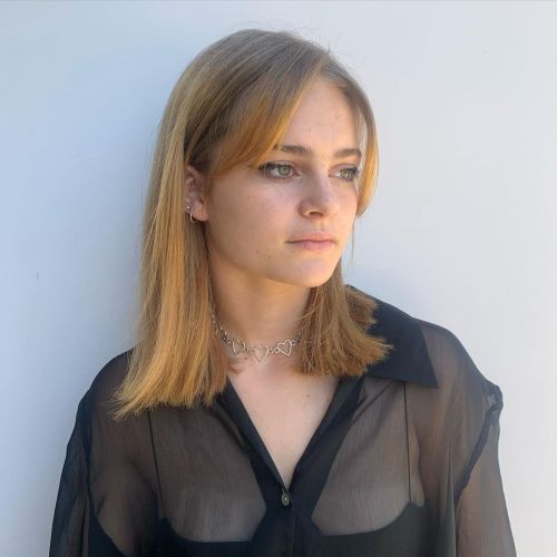 Low Maintenance Hairstyle with Curtain Bangs