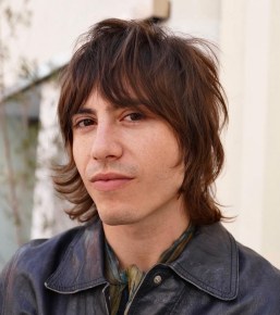 27 Trendy Wolf Cut Hairstyles for Men to Try in 2025