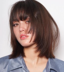 21 Blunt Bangs Styles to Rock Like a Fashion Icon
