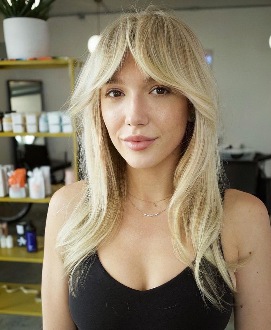 Blonde Fine Hair with Curtain Bangs Long Straight Light Blonde Hair with Bottleneck Bangs