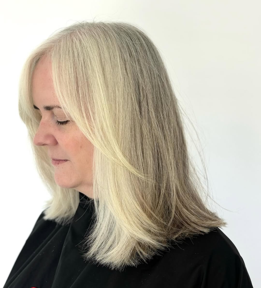 Lob Hairstyle to Look Younger