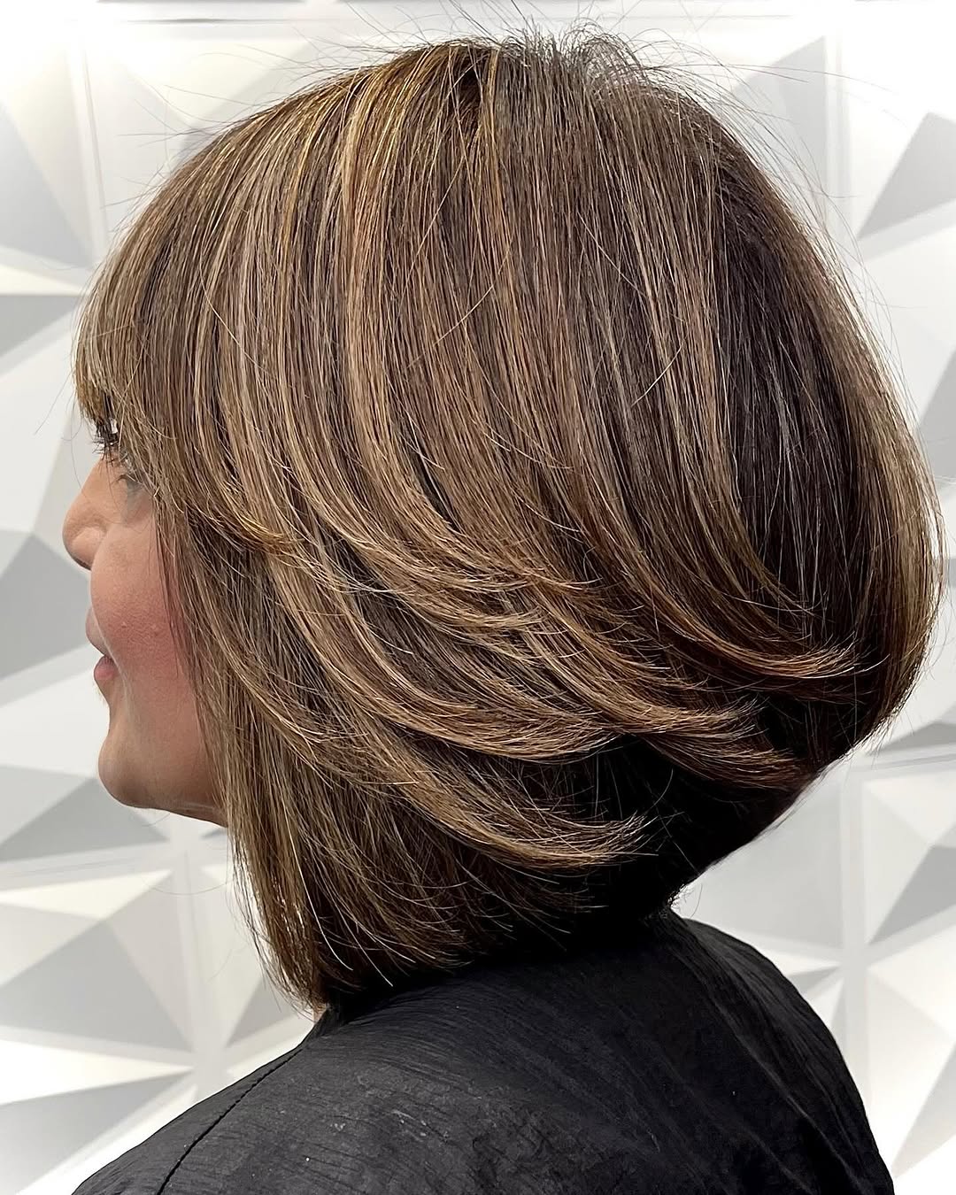 Medium Rounded Stacked Bob