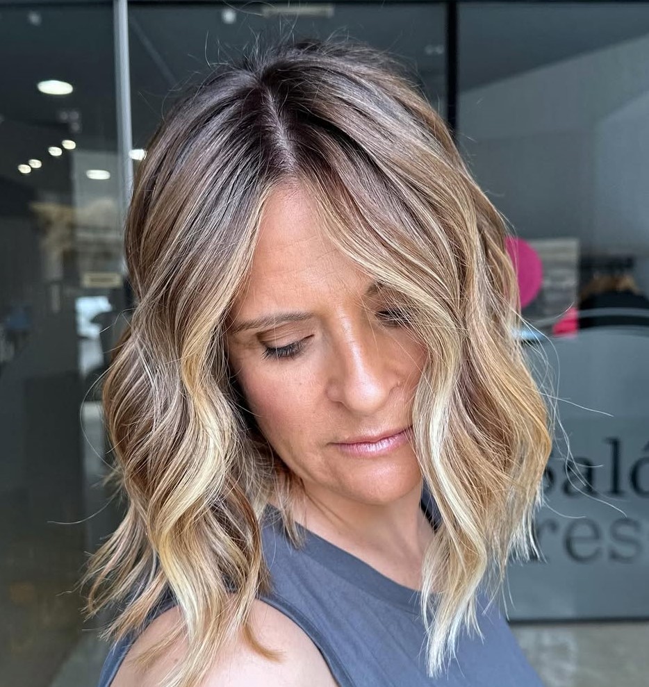 Clavicut with a Middle Part