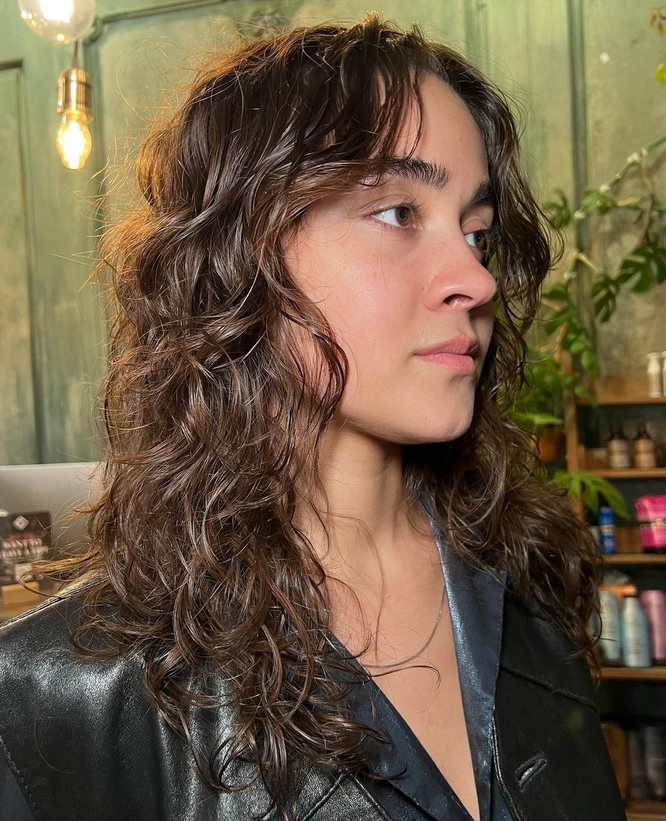 Medium Wolf Cut with Curtain Bangs Messy Wolf Cut with Face Framing Bangs for Thin Hair