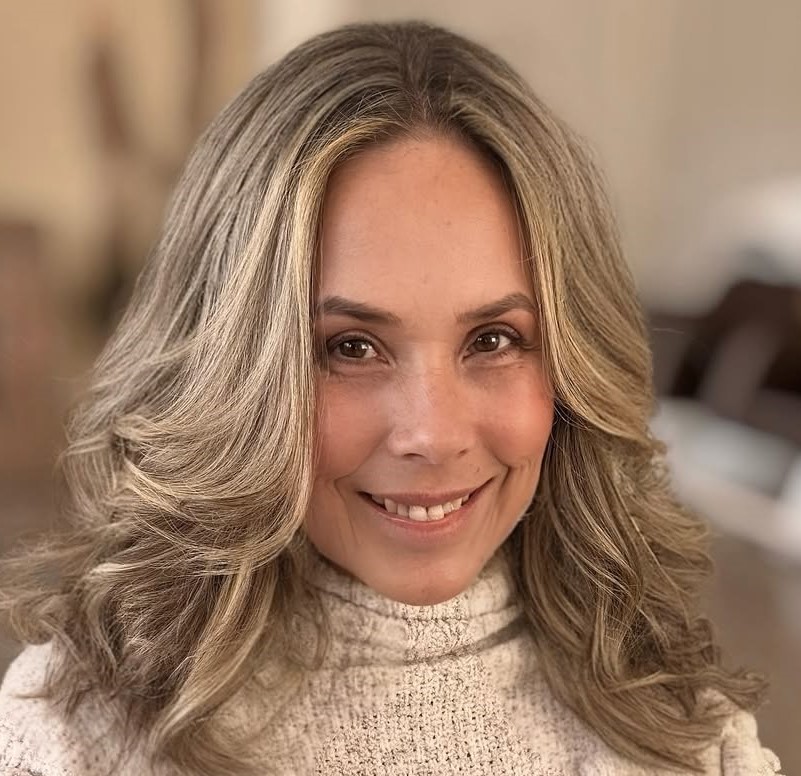 Bouncy Mid-Length Cut