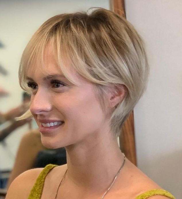 Charming Pixie Cut with Wispy Bangs Cute Smooth Bixie for Short Straight Hair