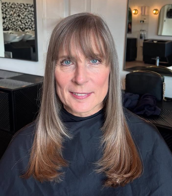 Wrinkle-Concealing Piece-y Bangs