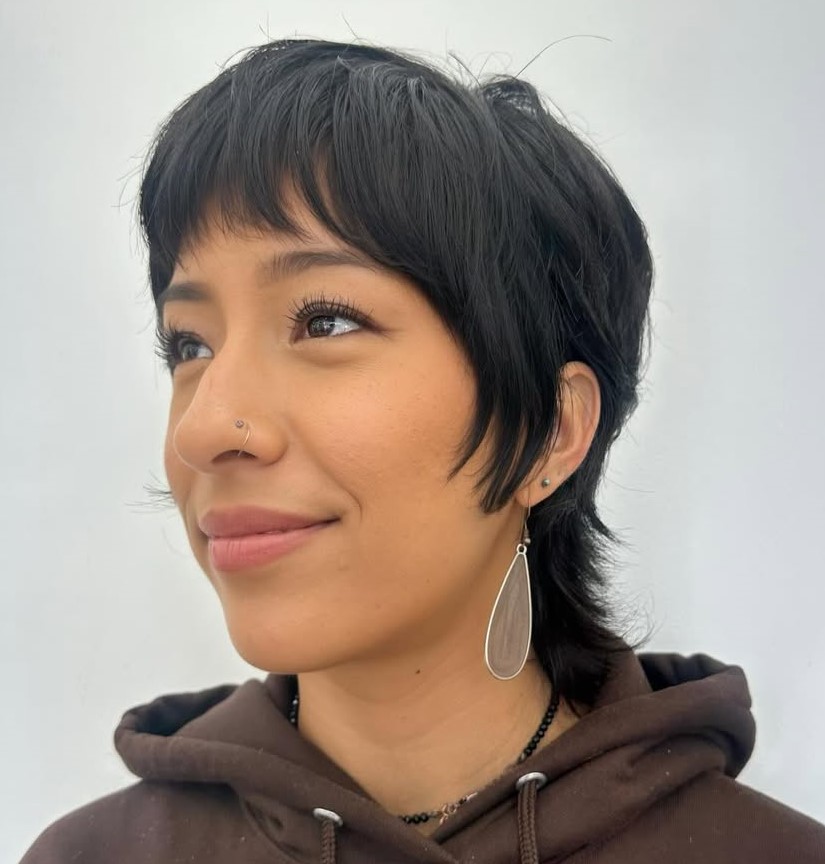 Women's Short Layered Mullet Shag