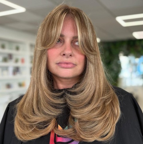 U Shape Butterfly Haircut with Bangs