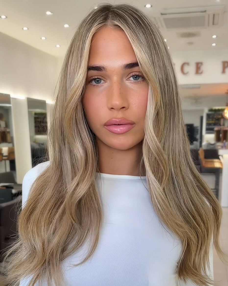 Dark Pale Blonde with Money Piece